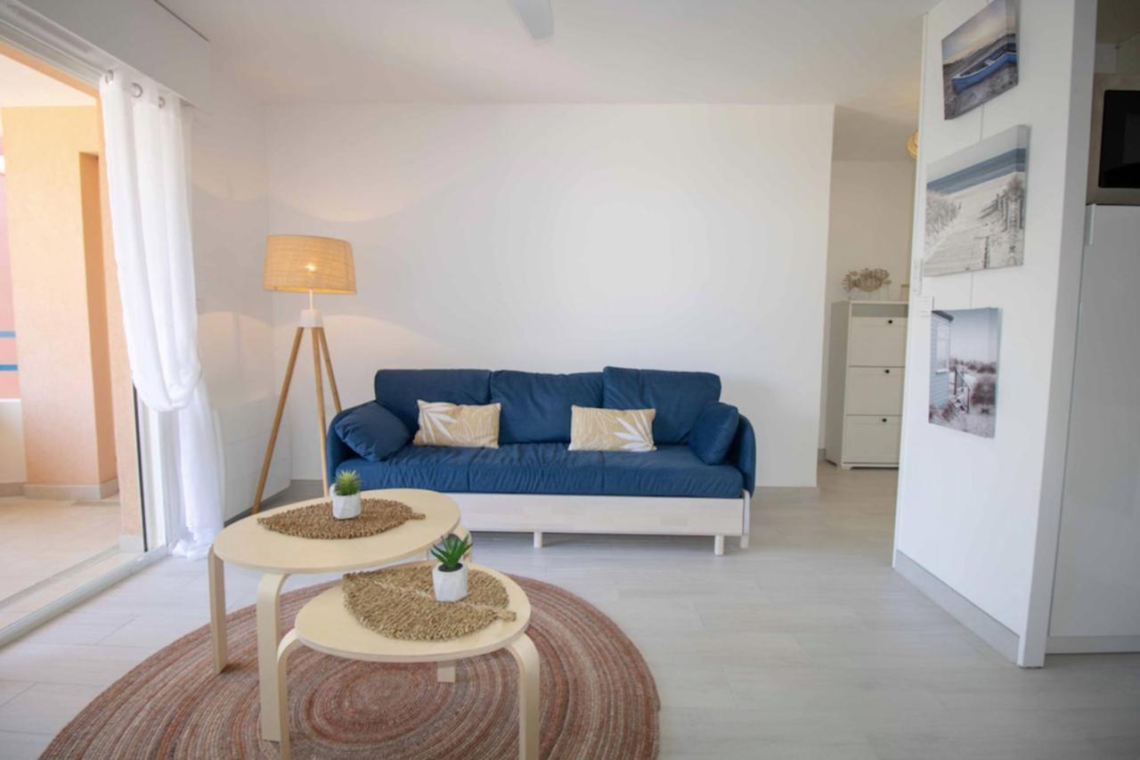 Bright Apt Of 32 M Renovated Near Town Frejus Exterior photo